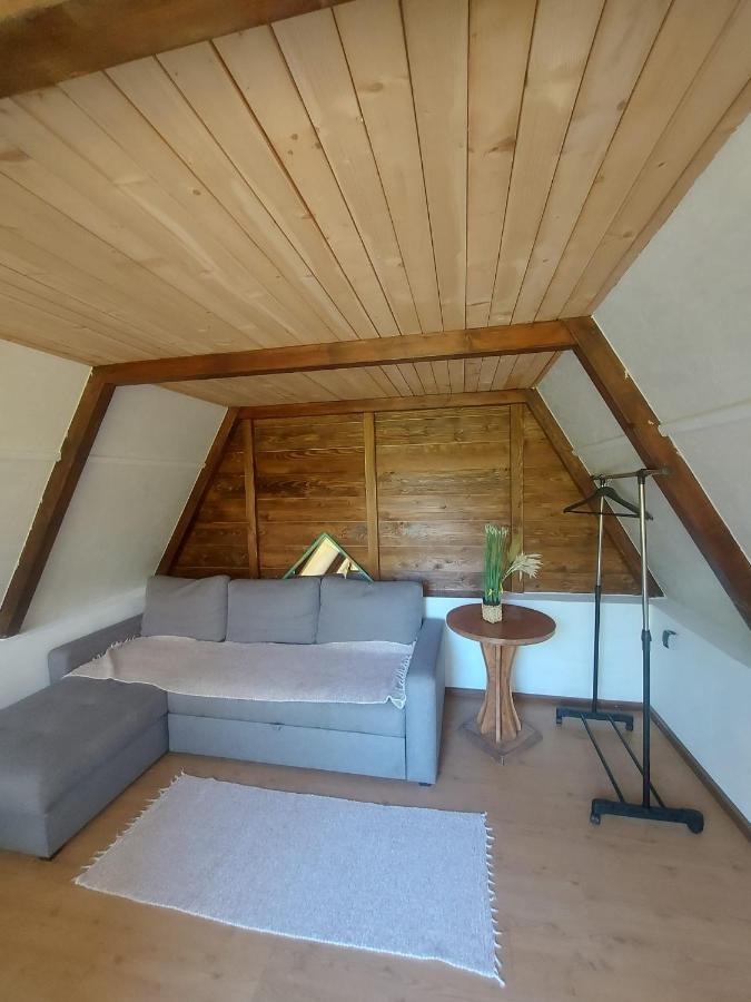 Balabani Local Stay Golubovci Экстерьер фото