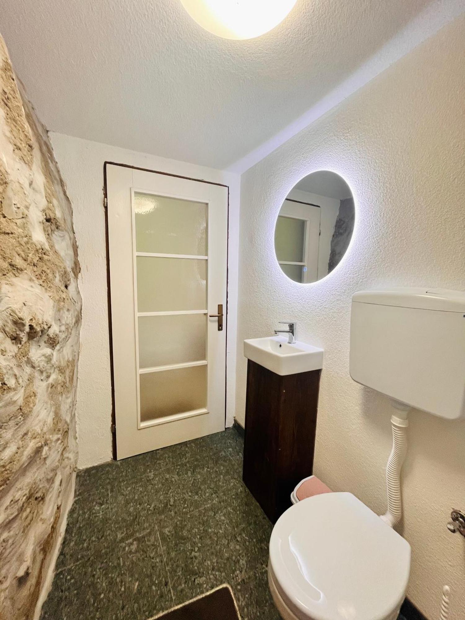 Balabani Local Stay Golubovci Экстерьер фото